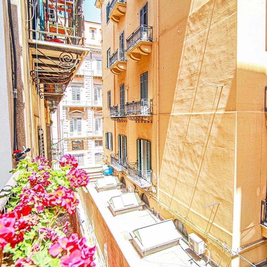 Delle Palme Rooms Elegante Monolocale In Centro Palermo Dış mekan fotoğraf