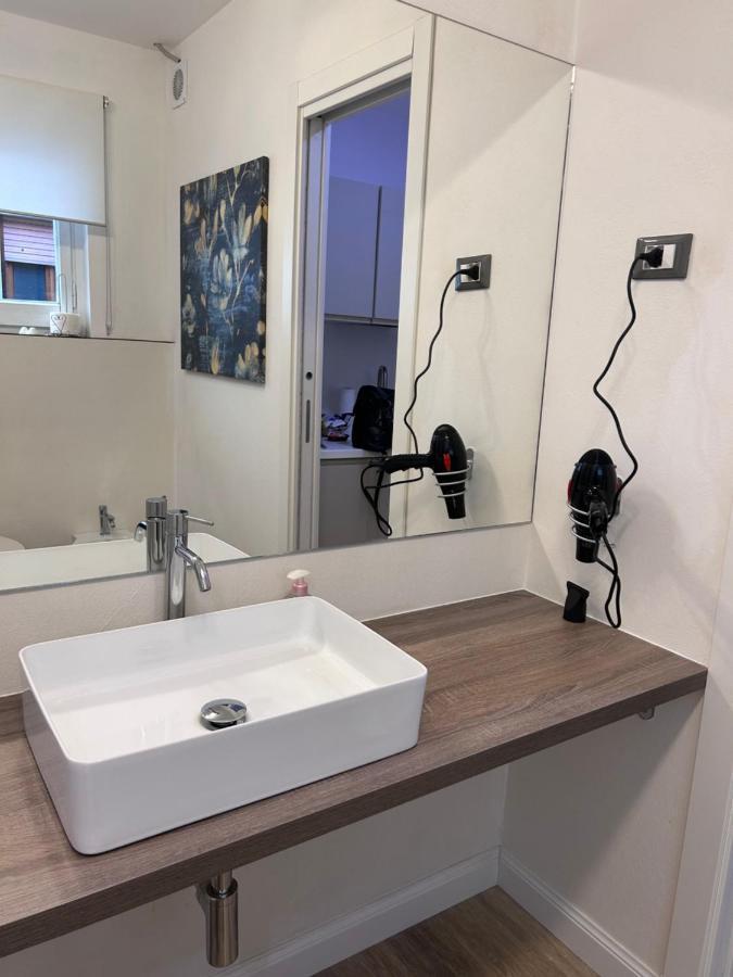 Delle Palme Rooms Elegante Monolocale In Centro Palermo Dış mekan fotoğraf