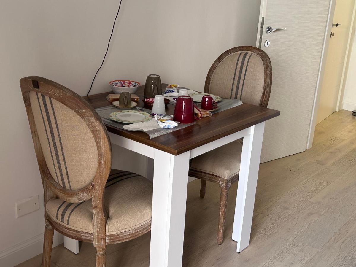 Delle Palme Rooms Elegante Monolocale In Centro Palermo Dış mekan fotoğraf
